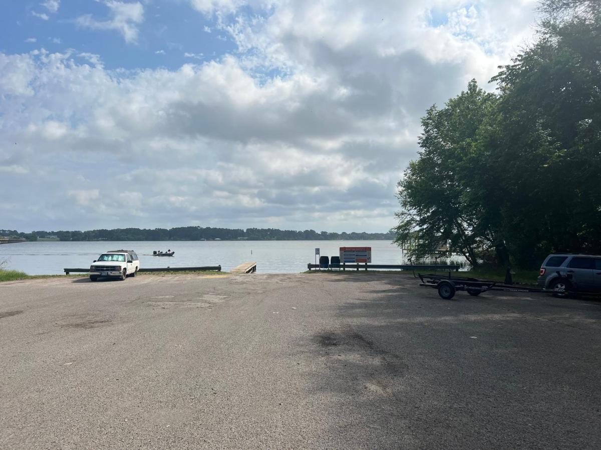Lakefront Oasis With Private Boat Dock On Lake Palestine Coffee City Exterior photo
